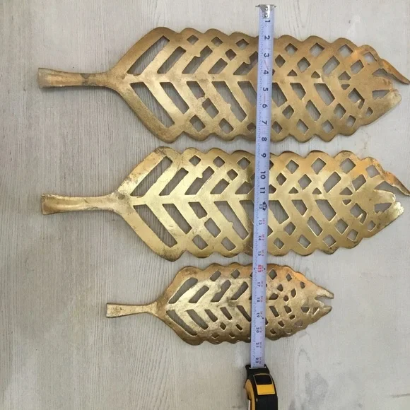 Set Of 3 Gold Tone Metal Leaf Trays - Picture 4 of 4